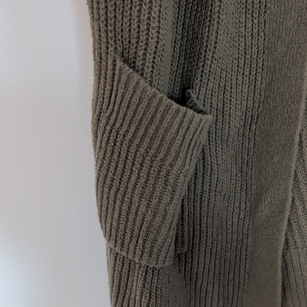 Auden Women's Olive Cardigan - Picture 3 of 3